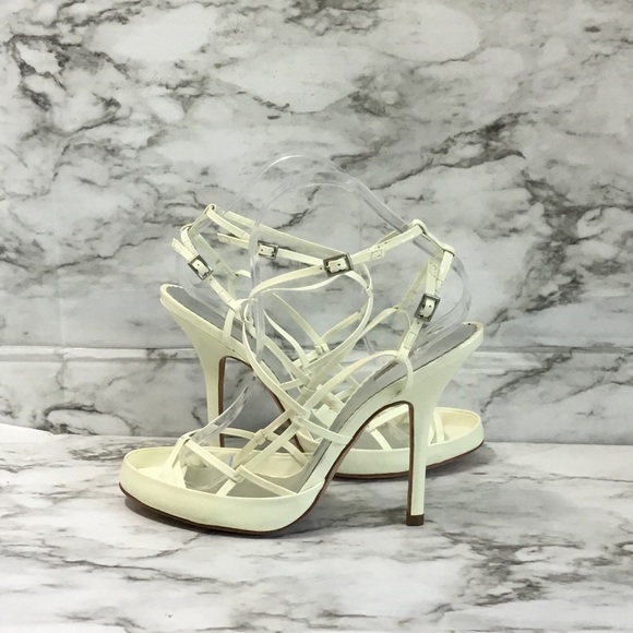 Report Signature Women's Cream Strappy Sandals - Picture 3 of 12